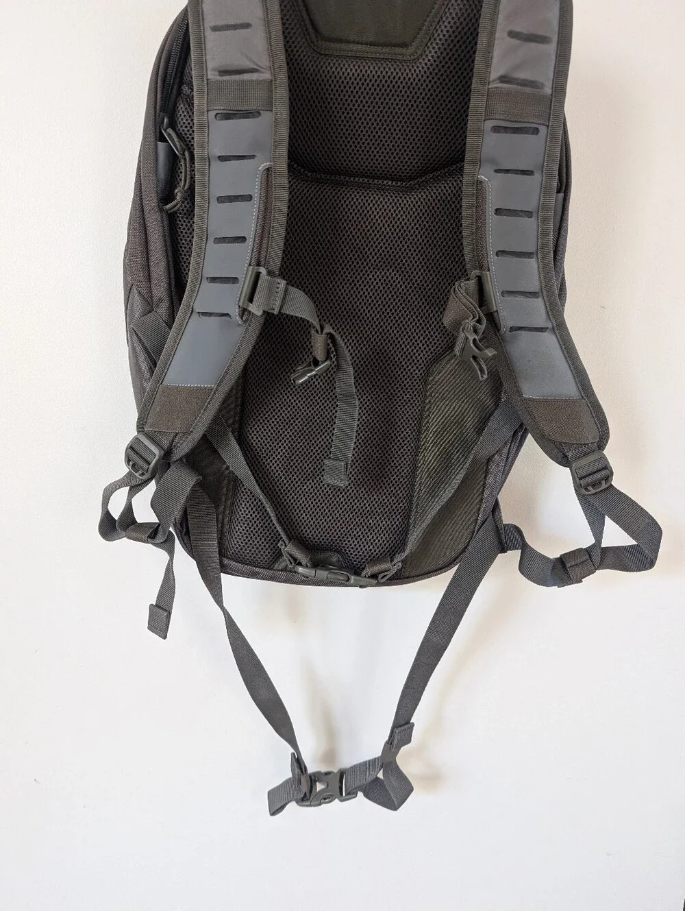 5.11 Tactical Covert Boxpack Backpack Vents Top Load Pockets Sleek Minimal